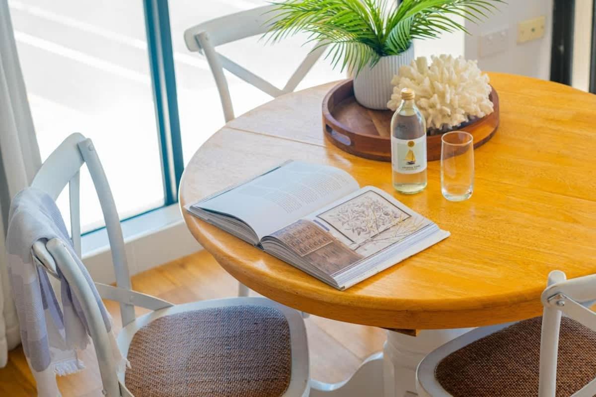 Apartment Oceanfront 1 Bedroom Athena By The Sea